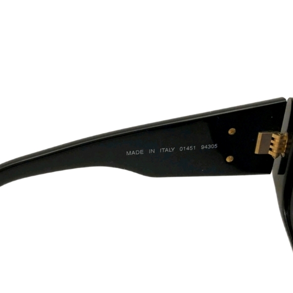 Chanel Black & Gold CC Vintage Women's Sunnies (VERY GOOD)(CASE)(READ)✨️🖤✨️ - Picture 6 of 10